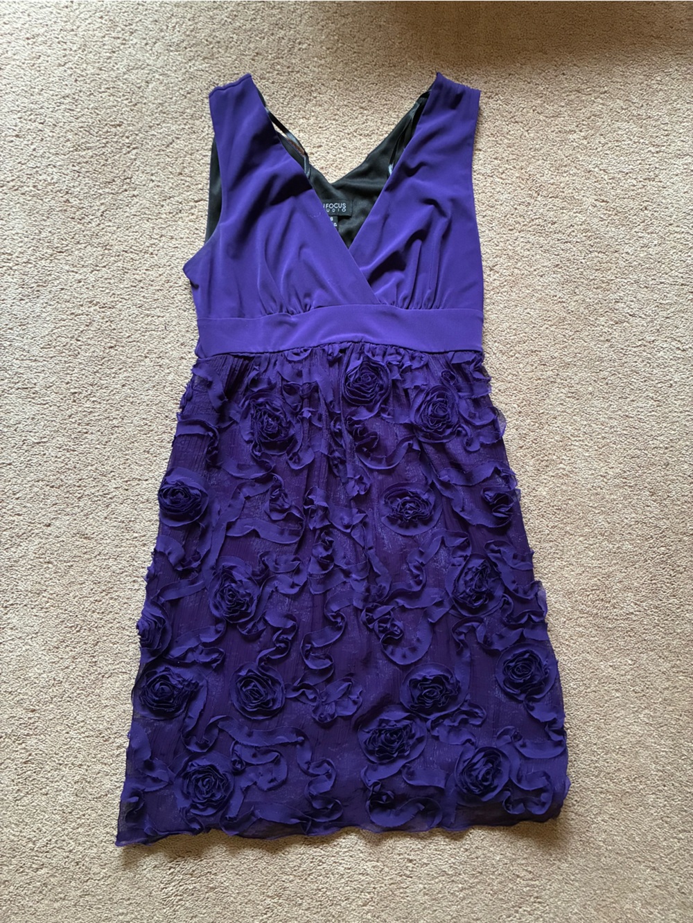 Enfocus Studio Purple Sleeveless Ruffled Rosette V-Neck Dress 💜✨💜✨💜